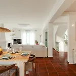 Semesterbostad Caparica Casa Rey By Hopstays *