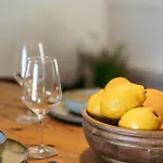 Semesterbostad Caparica Casa Rey By Hopstays *